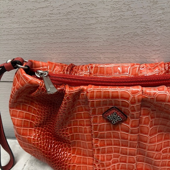 Simply Vera Vera Wang~Salmon~Faux Leather~Clutch~Wristlet~Wallet~Bag - Picture 2 of 7